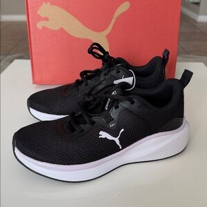 Puma Ladies' Skyrocket Runner Sneaker